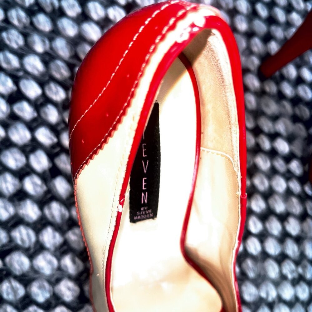 Utterly Divine Vintage Steven by Steve Madden Spectator Pumps Size 9 - Picture 6 of 6